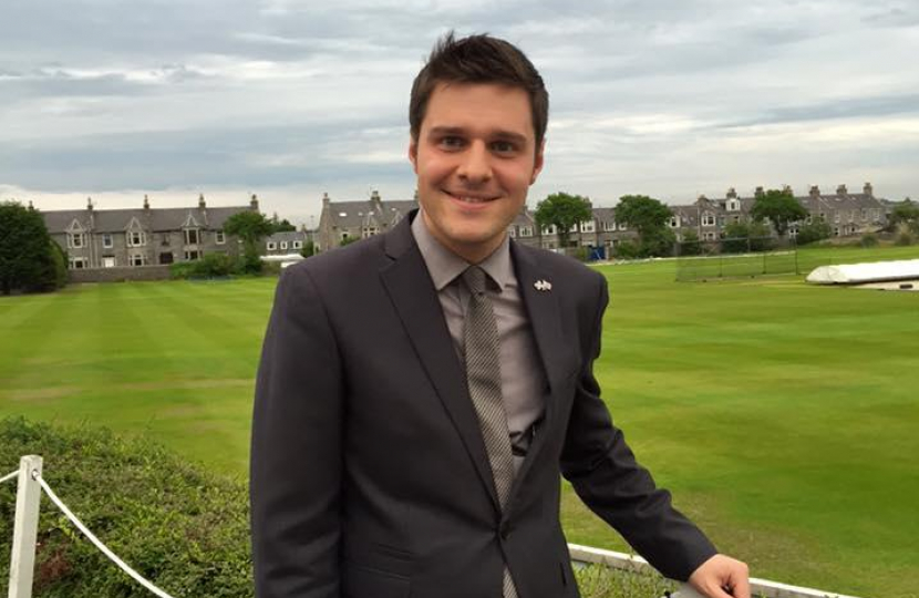 Ross Thomson